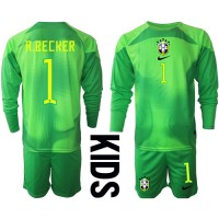 Brasilien Alisson Becker #1 Målvakt Bortadräkt Barn VM 2022 Långärmad (+ Korta byxor)